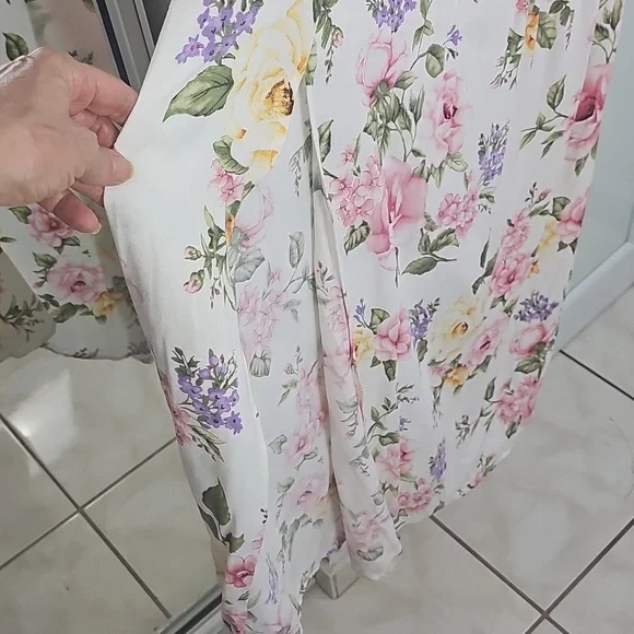 Forever Women Maxi Elegant Dress. Size Large - Picture 9 of 9